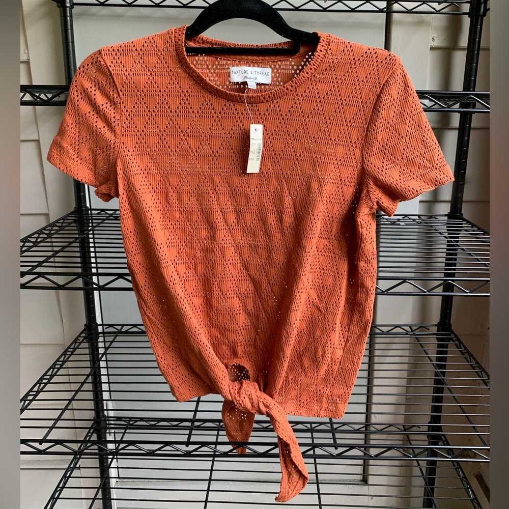 NWT Madewell Texture & Thread geometric burnt orange tie-front tee size XS